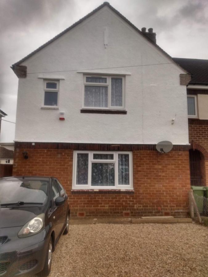 Cheltenham - 3 Bedroom, Parking, Disneyplus Luaran gambar